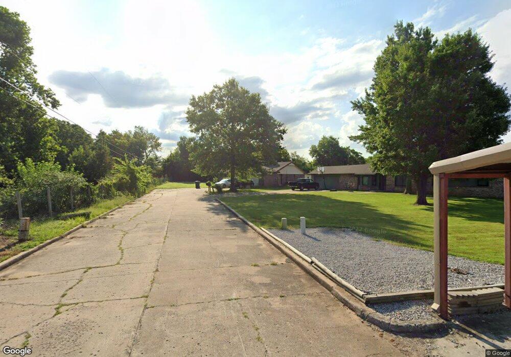 325 Lynn Ln, Sapulpa, OK 74066 - photo 1