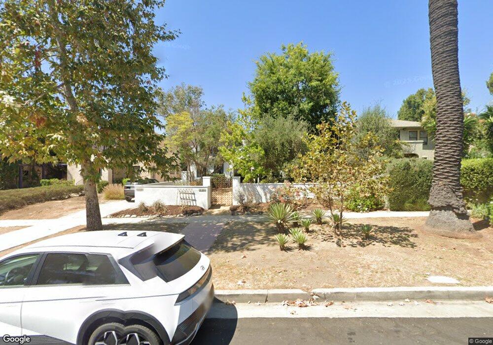 2121 S Victoria Ave, Los Angeles, CA 90016 - photo 1