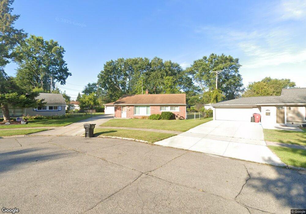 15396 Hill Ct, Roseville, MI 48066 - photo 1