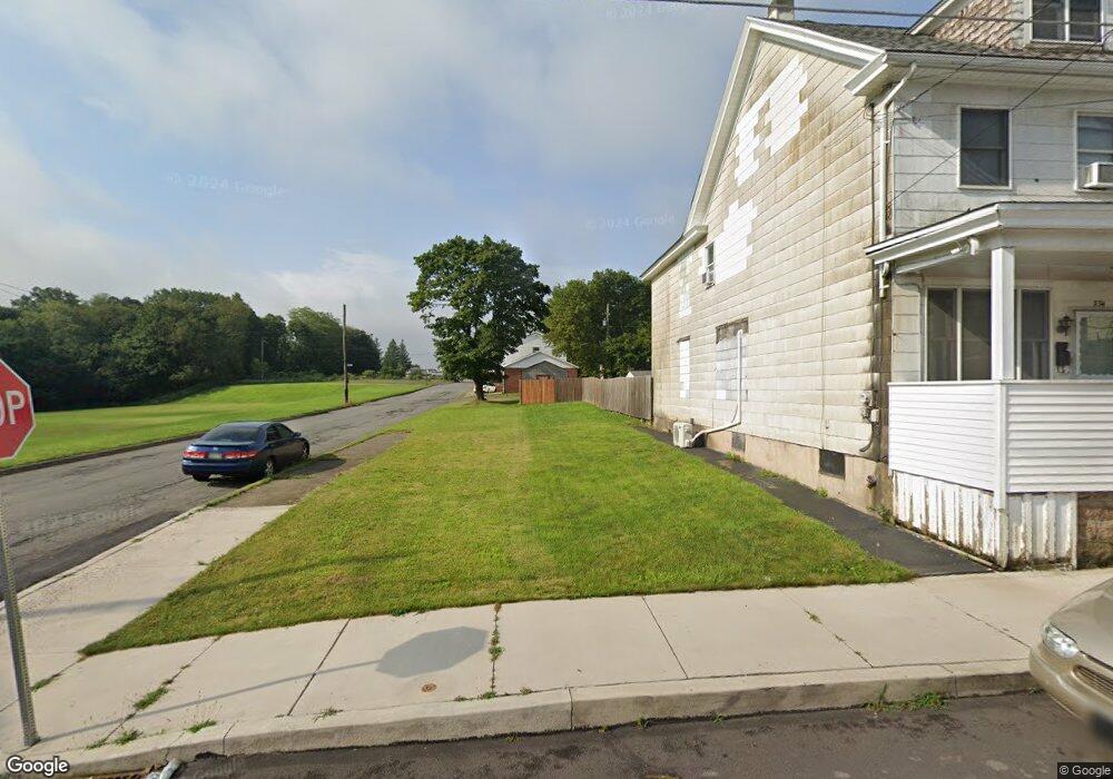 338 E Beech St, Hazleton, PA 18201 - photo 1