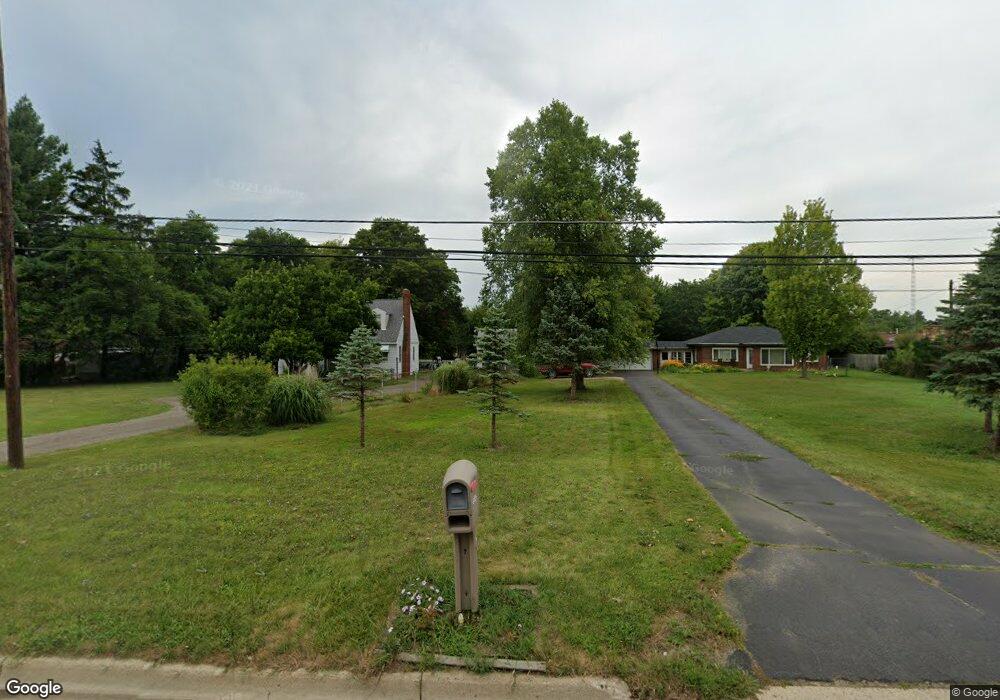 6113 Richfield Rd, Flint, MI 48506 - photo 1