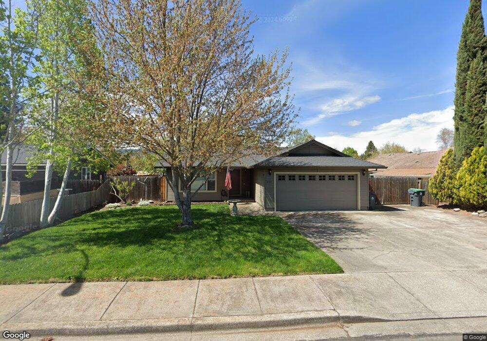 610 Malabar St, Central Point, OR 97502 - photo 1