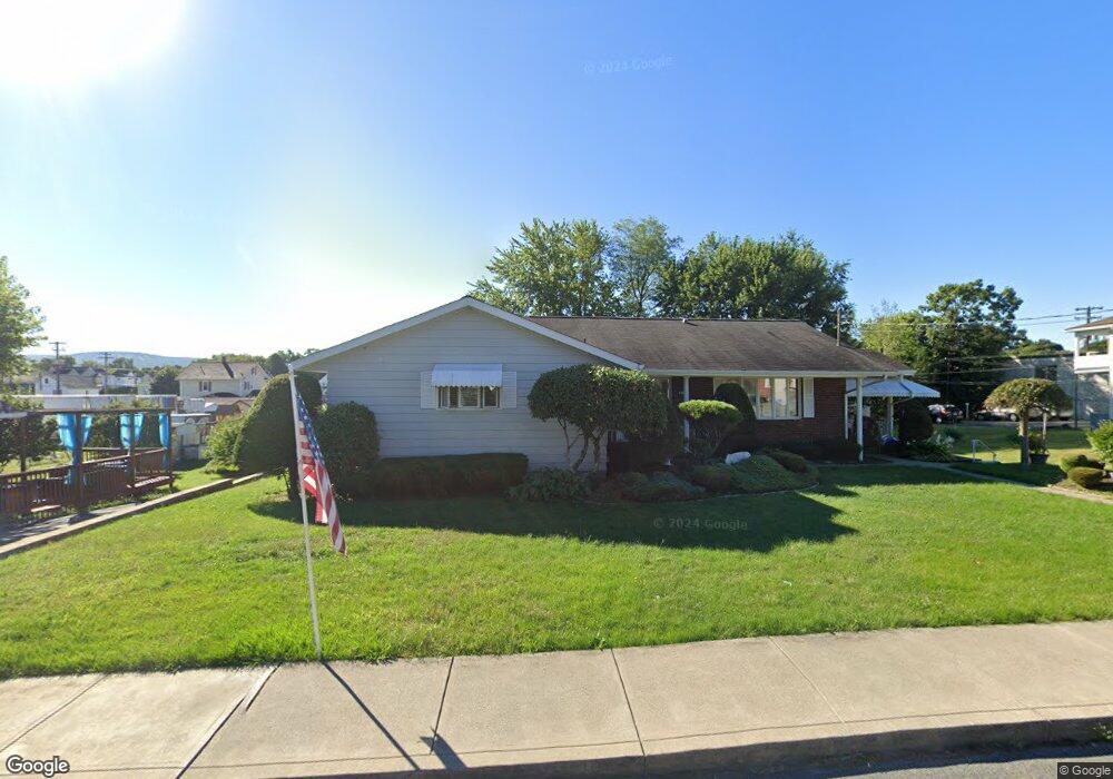 417 Riley St, Old Forge, PA 18518 - photo 1