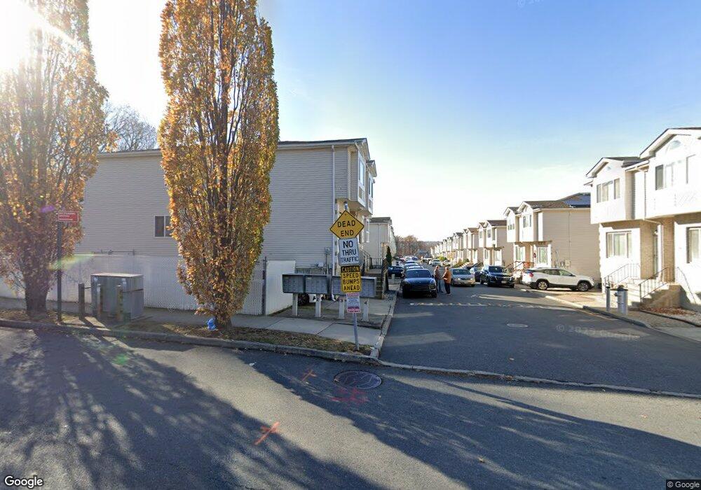 22 Lott Ln, Staten Island, NY 10314 - photo 1