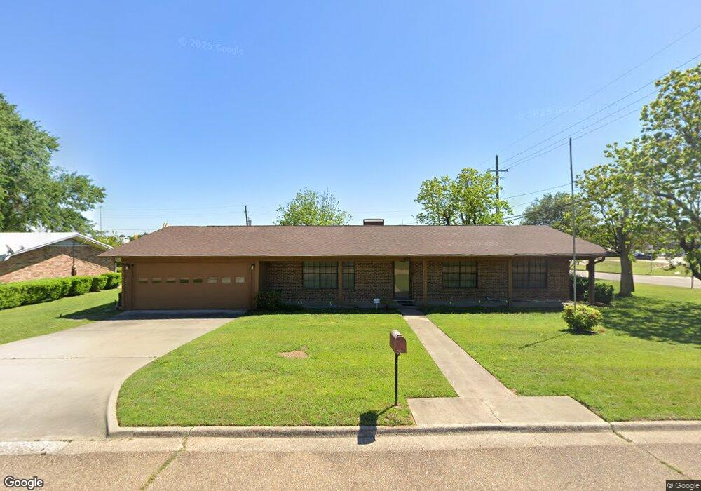 923 Japonica Dr, Wake Village, TX 75501 - photo 1