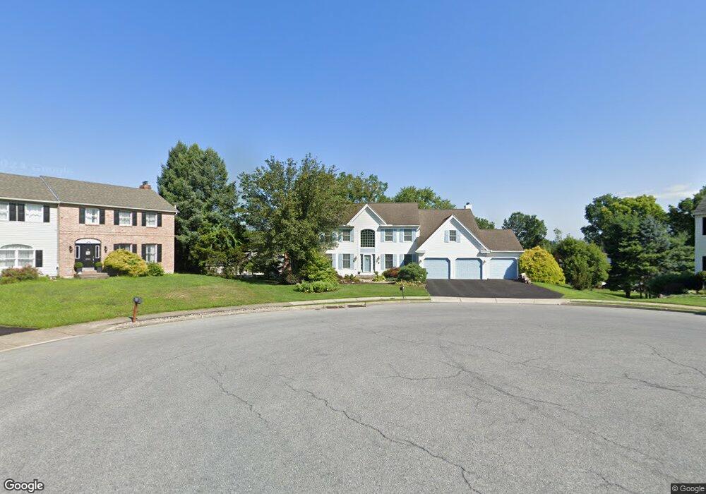 891 W Highland St, Whitehall, PA 18052 - photo 1