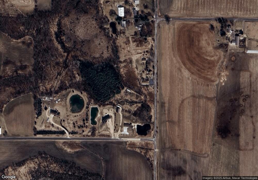 4920 Beechnut Dr, Kewaskum, WI 53040 - photo 1