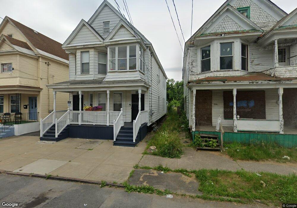 948 Emmett St, Schenectady, NY 12307 - photo 1