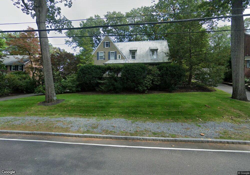 498 Chestnut St, Waban, MA 02468 - photo 1