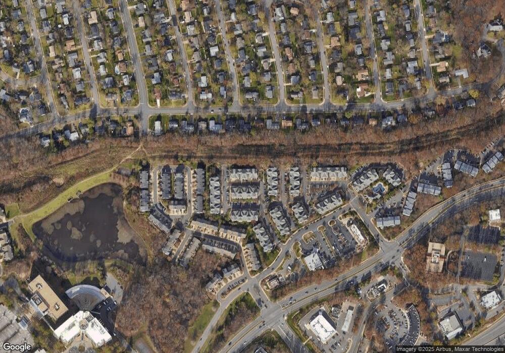 4508 Superior Square unit 2, Fairfax, VA 22033 - photo 1