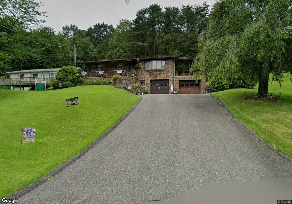 257 Lehigh St, Cumbola, PA 17930 - photo 1