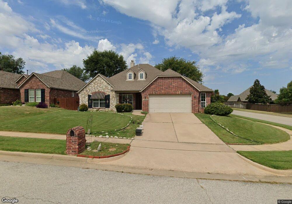 1820 E Laredo St, Broken Arrow, OK 74012 - photo 1