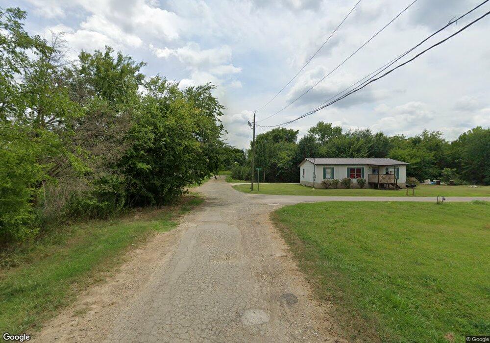 103 S Broad St, Hugo, OK 74743 - photo 1