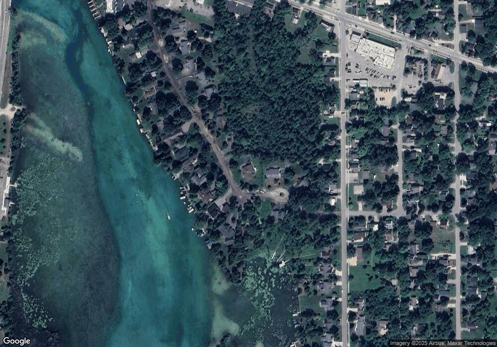 131 Mitchell Dr, Elk Rapids, MI 49629 - photo 1