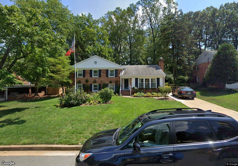 2403 Lexington Rd, Falls Church, VA 22043 - photo 1