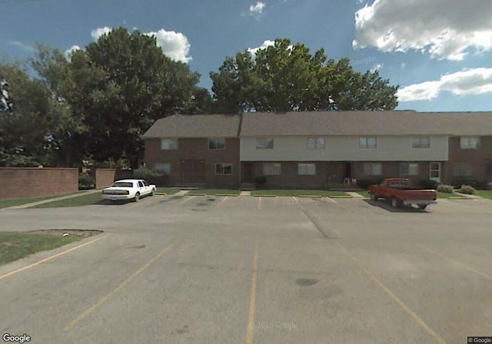 4021 Brookshire Ct, Columbus, OH 43227 - photo 1