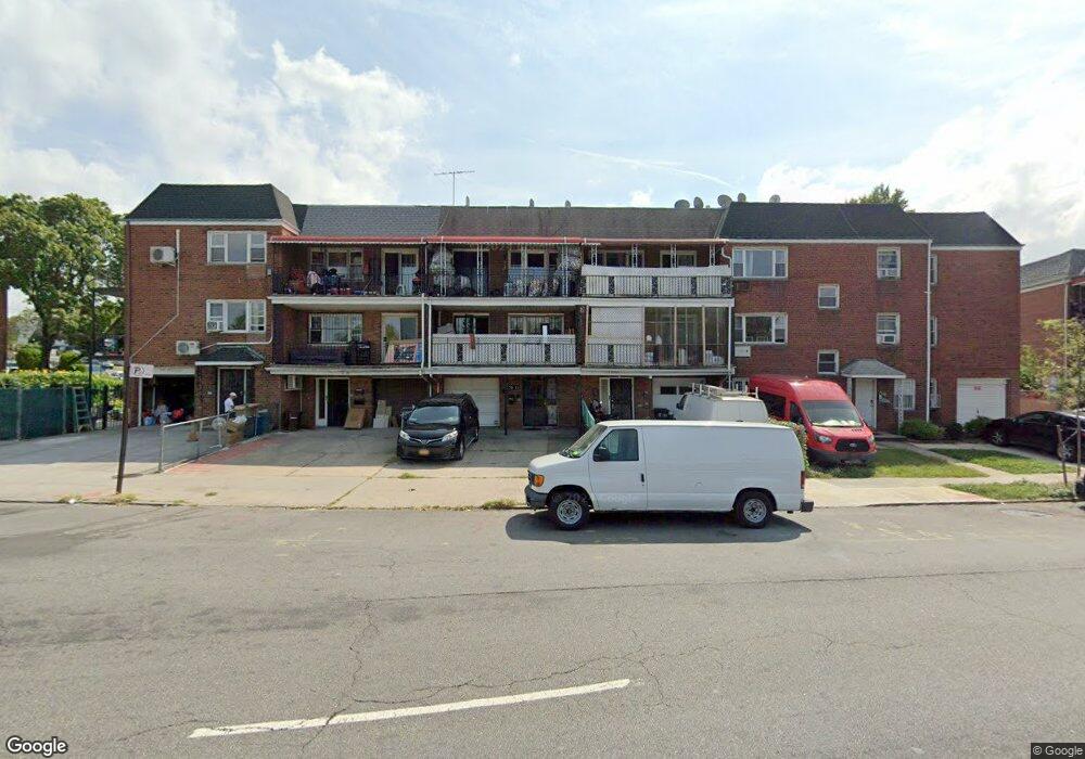 5611 College Point Blvd, Flushing, NY 11355 - photo 1