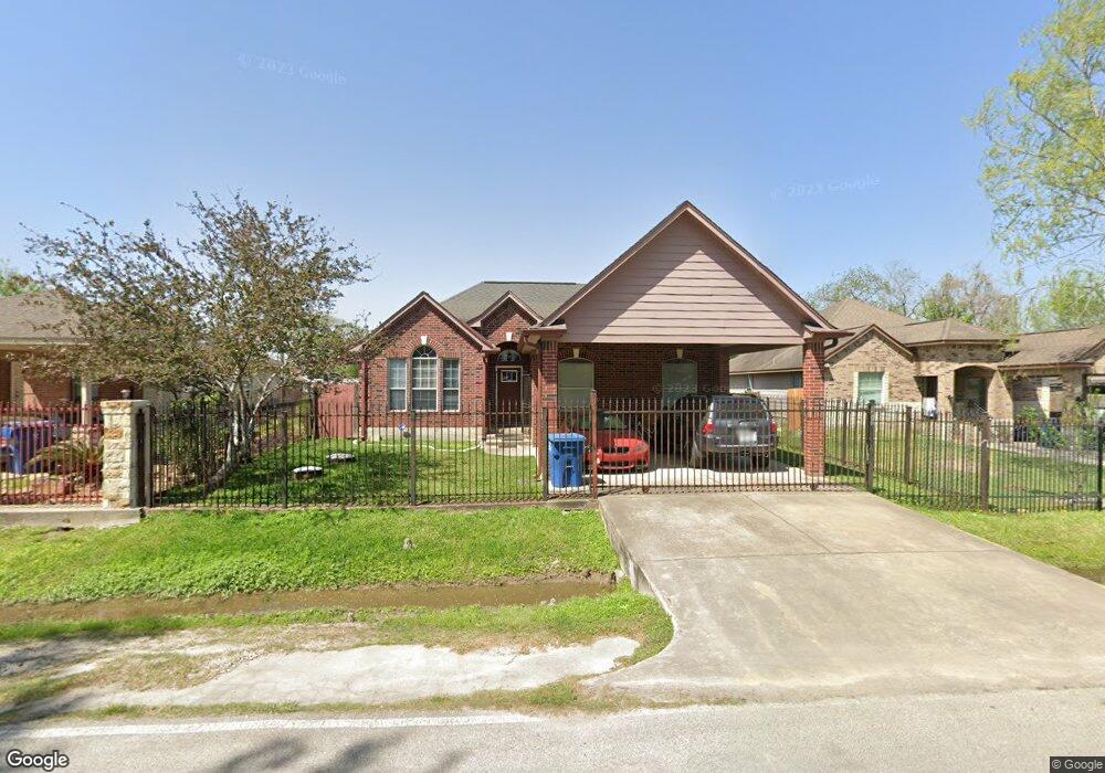 2413 Warwick Rd, Houston, TX 77093 - photo 1
