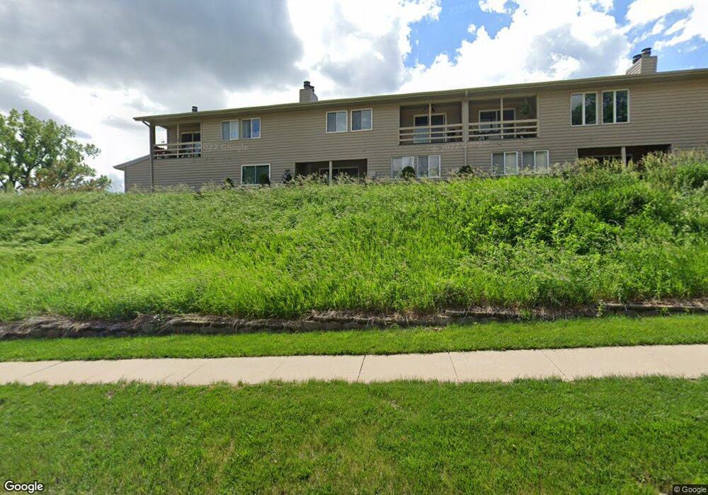 1728 Applewood Place NE unit 4G, Cedar Rapids, IA 52402 - photo 1