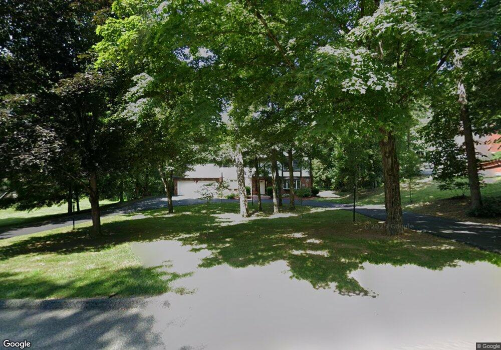 33 Pellbridge Dr, Hopewell Junction, NY 12533 - photo 1