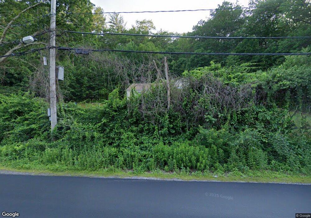 1037 Mammoth Rd, Pelham, NH 03076 - photo 1