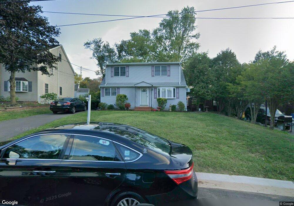 7 Halstead Rd, New Brunswick, NJ 08901 - photo 1