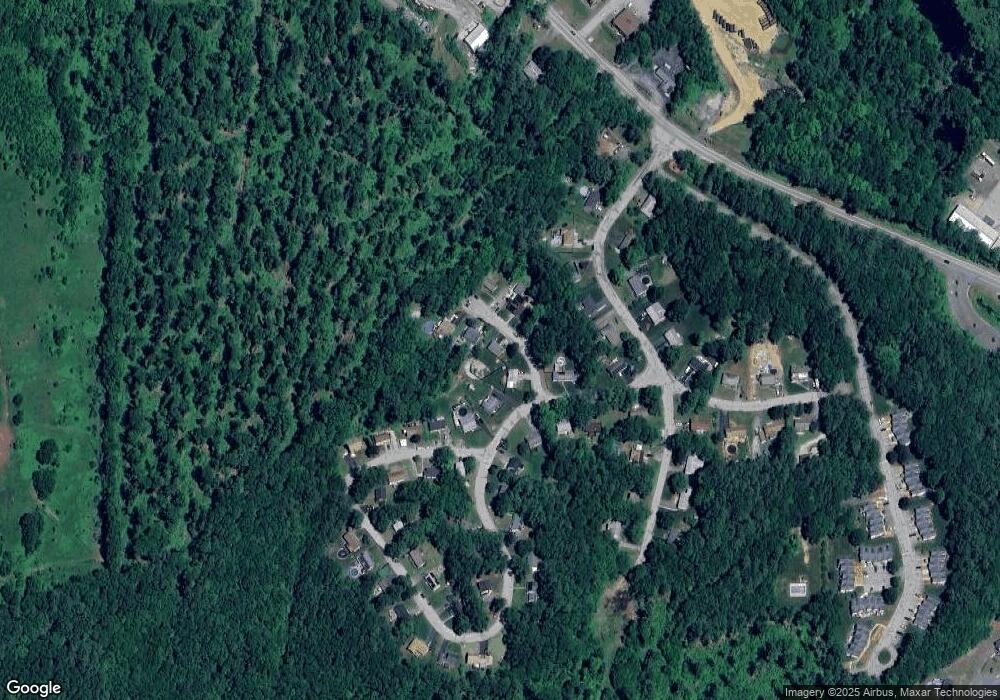 19 Greentree Ln, Southbridge, MA 01550 - photo 1