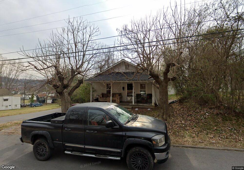 914 E Market St, Johnson City, TN 37601 - photo 1