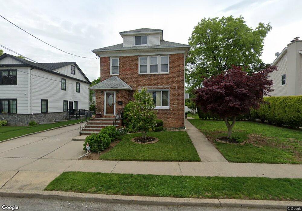 670 5th Place S, Garden City, NY 11530 - photo 1