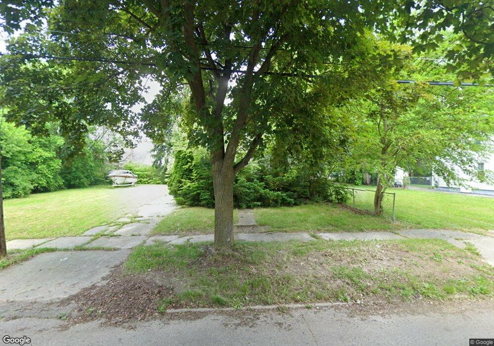 2213 Oklahoma Ave, Flint, MI 48506 - photo 1