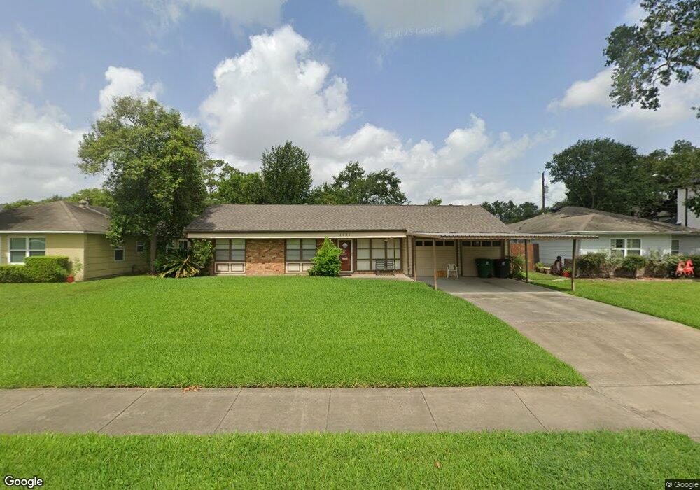 1621 Bayram Dr, Houston, TX 77055 - photo 1