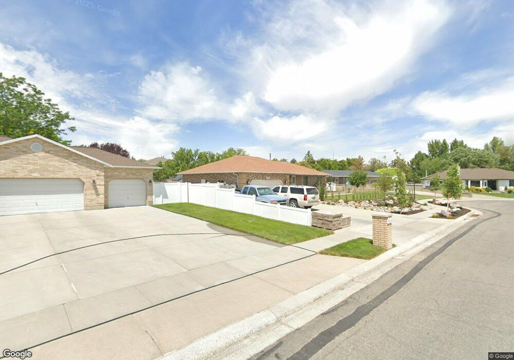 9588 S Pendleton Way, South Jordan, UT 84095 - photo 1