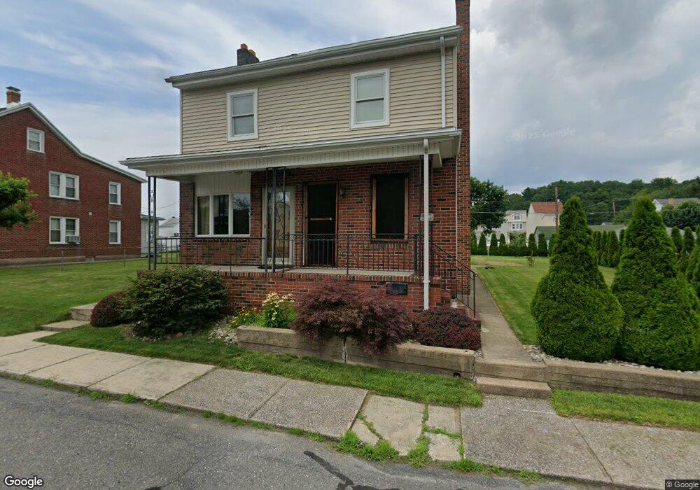 309 Walnut St, Mar Lin, PA 17951 - photo 1