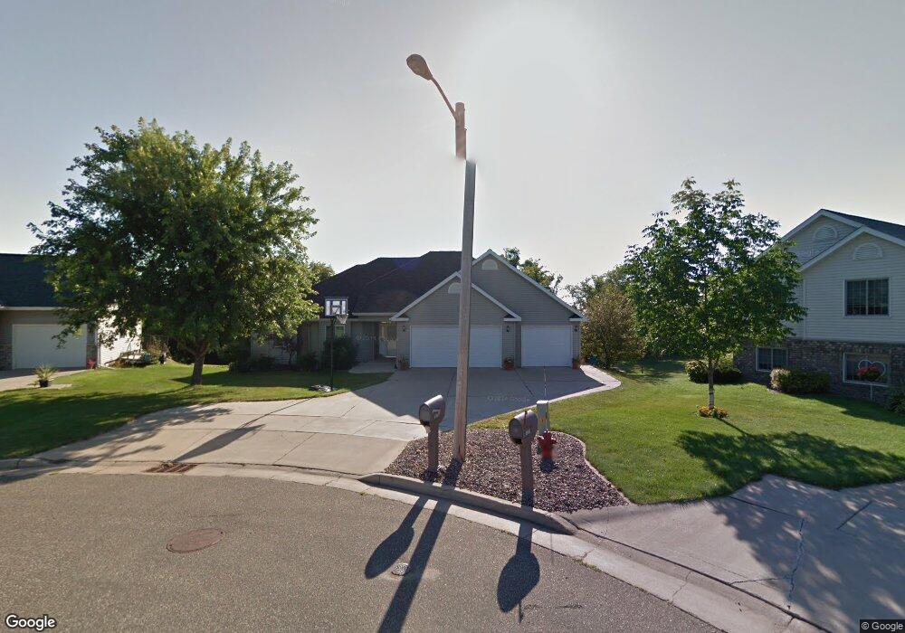 1811 West Ridge Ct, Eau Claire, WI 54703 - photo 1