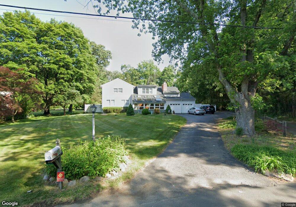 2 Thistle Rd, Norwalk, CT 06851 - photo 1