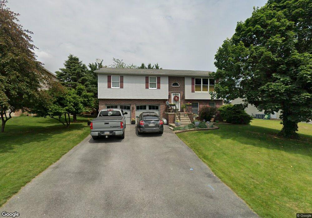 334 Cosell Dr, Chambersburg, PA 17201 - photo 1