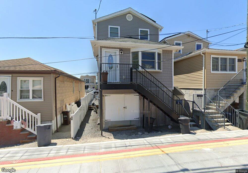 18 W 15th Rd, Broad Channel, NY 11693 - photo 1