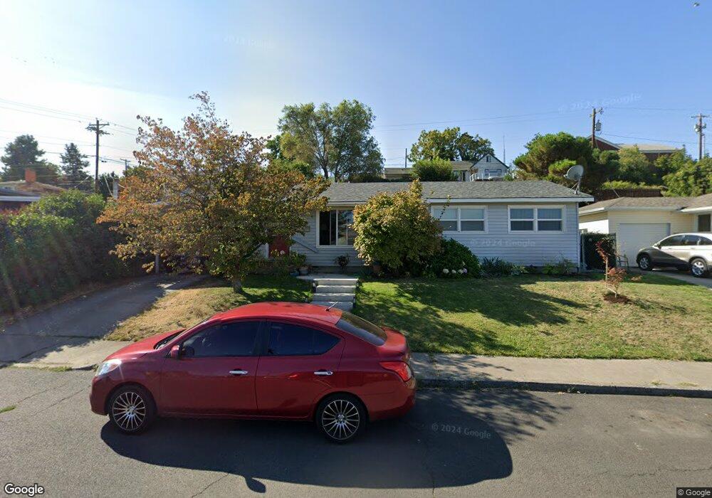 1832 E 14th St, the Dalles, OR 97058 - photo 1