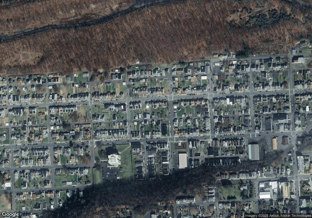 1218 W Walnut St, Coal Township, PA 17866 - photo 1