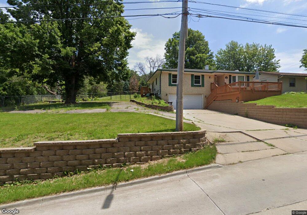 2201 SE 8th St, Des Moines, IA 50315 - photo 1