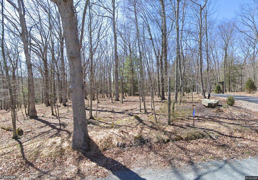 647 Raymondskill Rd, Milford, PA 18337 - photo 1