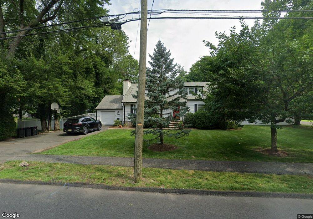 200 Hillcrest Ave, Wyckoff, NJ 07481 - photo 1