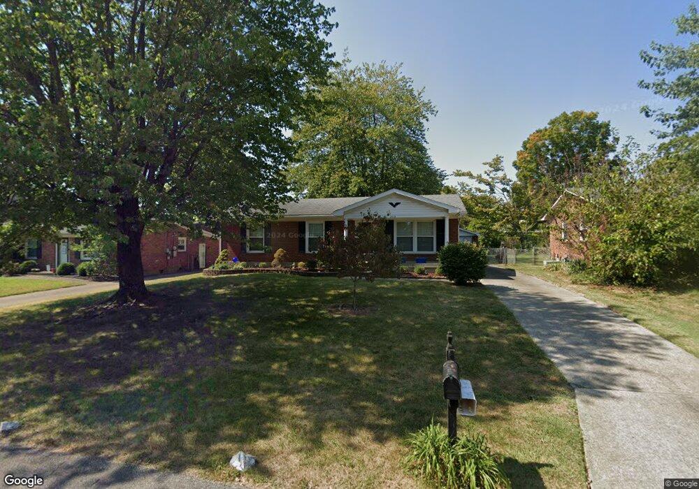 8112 Jasmine Ln, Louisville, KY 40228 - photo 1