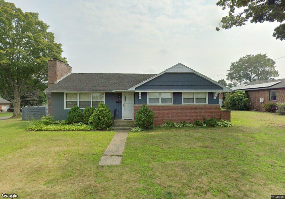 7 Oakridge St, Ludlow, MA 01056 - photo 1