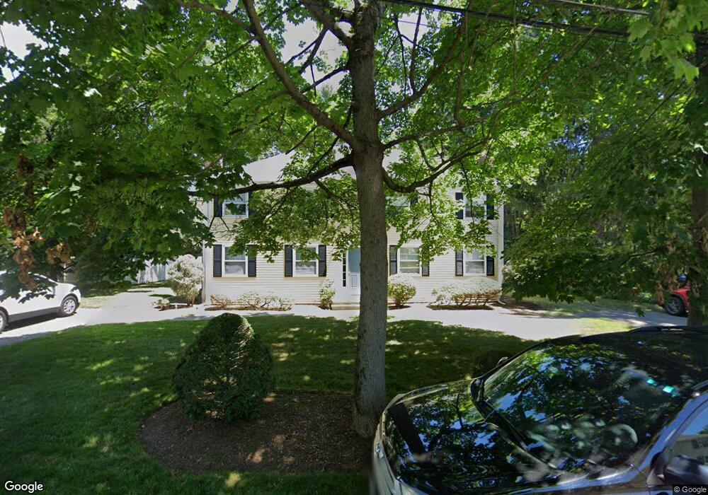 8 Schaller St unit B,8, Wellesley, MA 02482 - photo 1