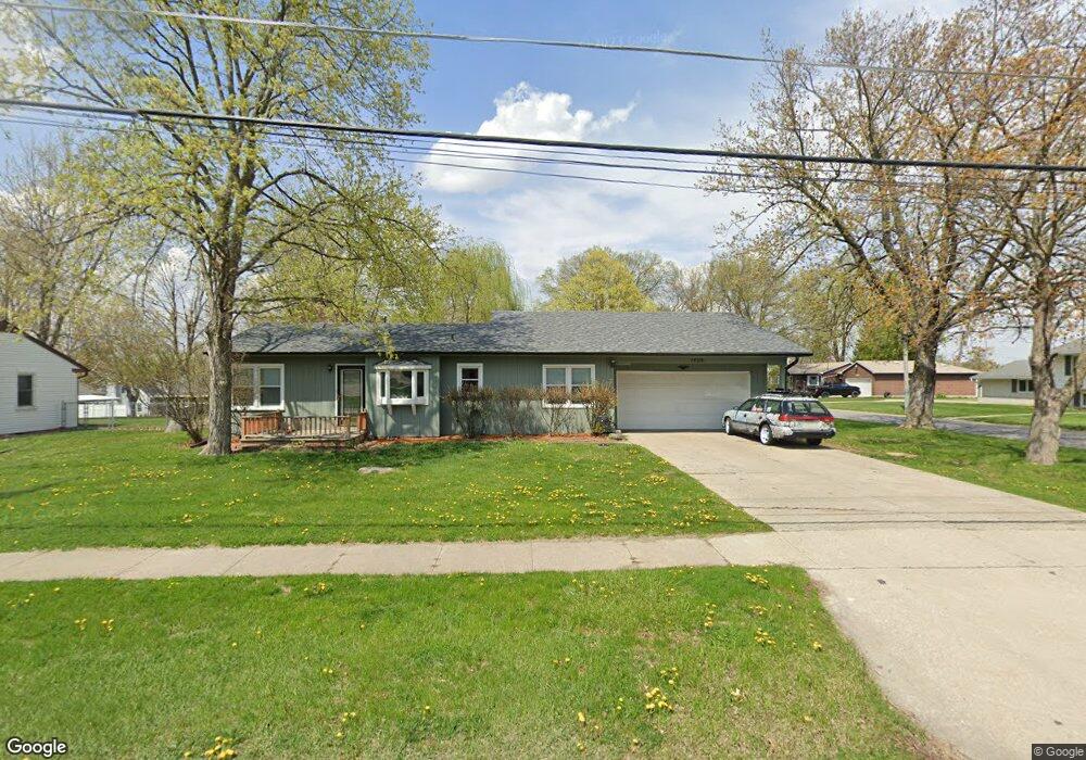 1408 S 8th Ave E, Newton, IA 50208 - photo 1