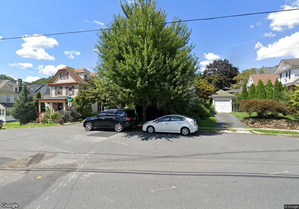 815 W Pierce St, Easton, PA 18042 - photo 1