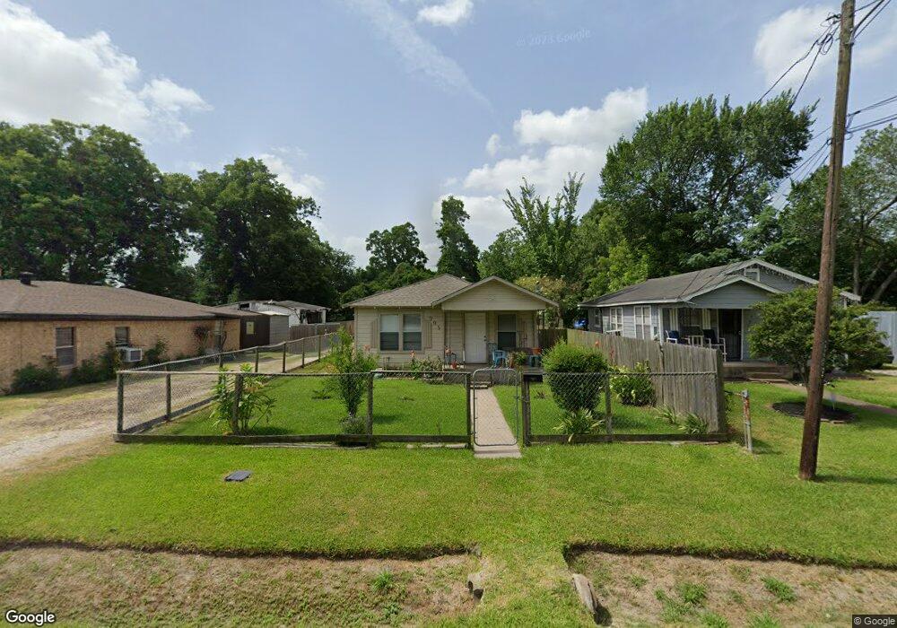 995 Glen Ave, Houston, TX 77088 - photo 1