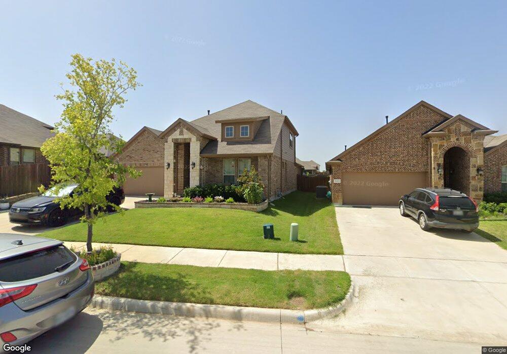 2005 Moonsail Ln, Denton, TX 76210 - photo 1