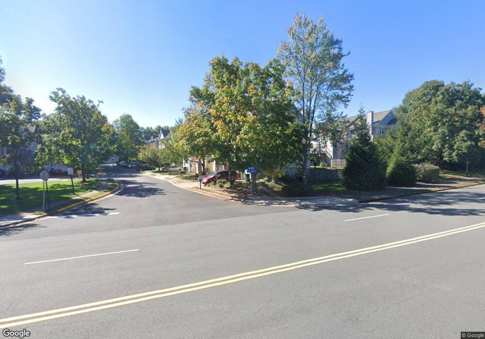 46756 Oakmere Terrace, Sterling, VA 20165 - photo 1